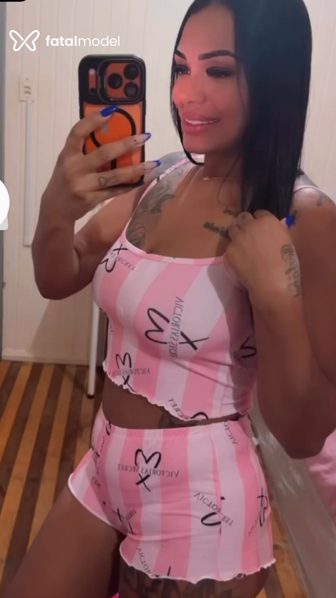 Acompanhante mulher morena (o) de olhos castanhos em Araranguá Acompanhante mulher morena (o) de olhos castanhos em Araranguá - Melissa Siqueira