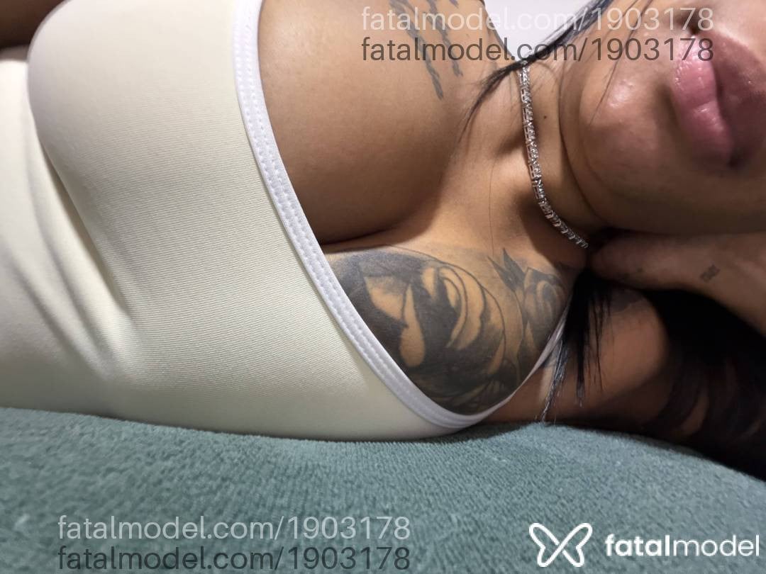 Acompanhante mulher morena (o) de olhos castanhos - Melissa Siqueira