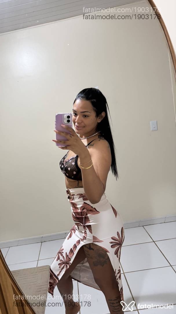 Acompanhante mulher morena (o) de olhos castanhos - Melissa Siqueira