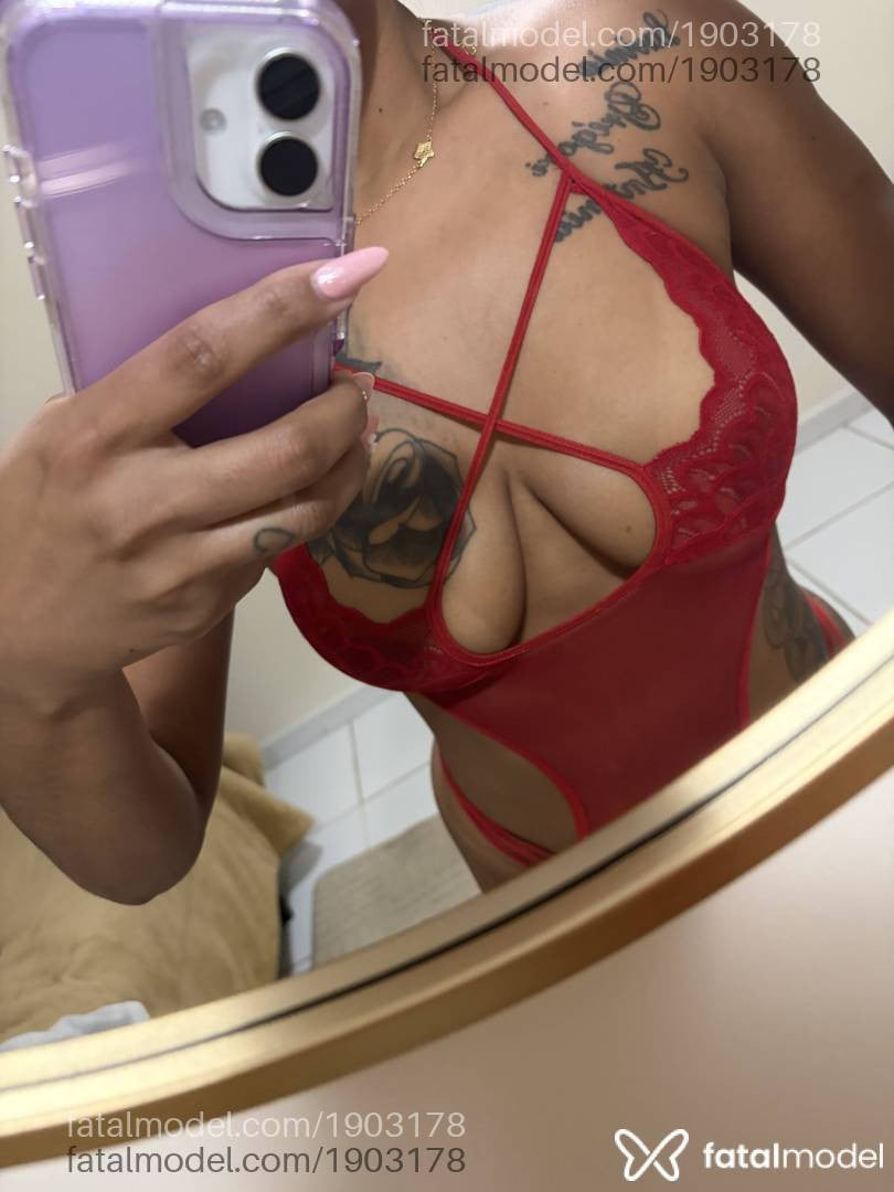 Acompanhante mulher morena (o) de olhos castanhos em Araranguá - Melissa Siqueira
