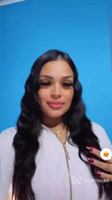 Acompanhante mulher morena (o) de olhos castanhos - Melissa Siqueira Acompanhante mulher morena (o) de olhos castanhos - Melissa Siqueira