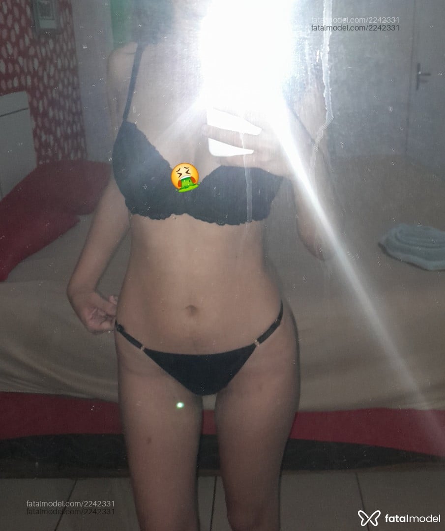 Acompanhante mulher morena (o) de olhos castanhos em Balsas Acompanhante mulher morena (o) de olhos castanhos em Balsas - Camila