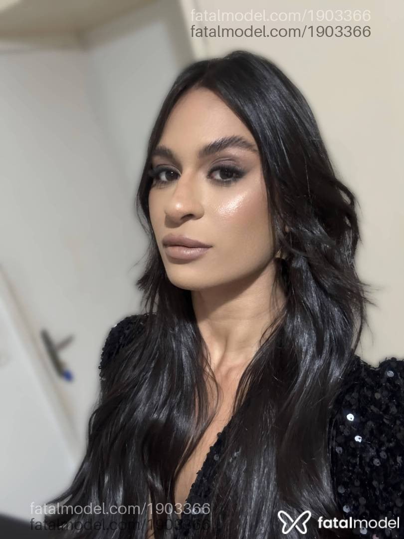 Acompanhante mulher morena (o) de olhos castanhos em Vitória Acompanhante mulher morena (o) de olhos castanhos em Vitória - Pietra