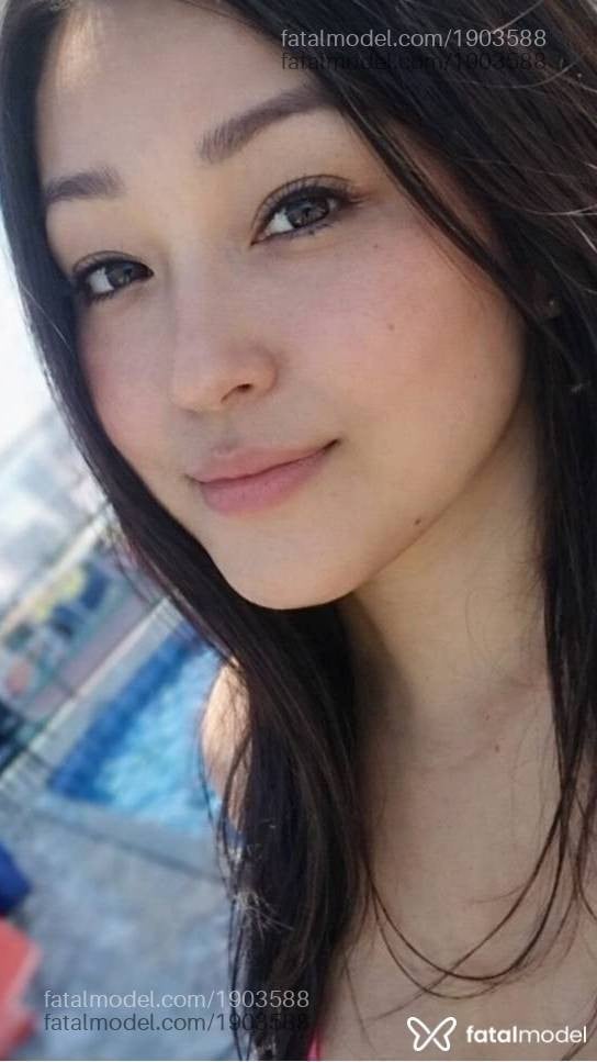 Acompanhante mulher morena (o) de olhos castanhos - Nakamura