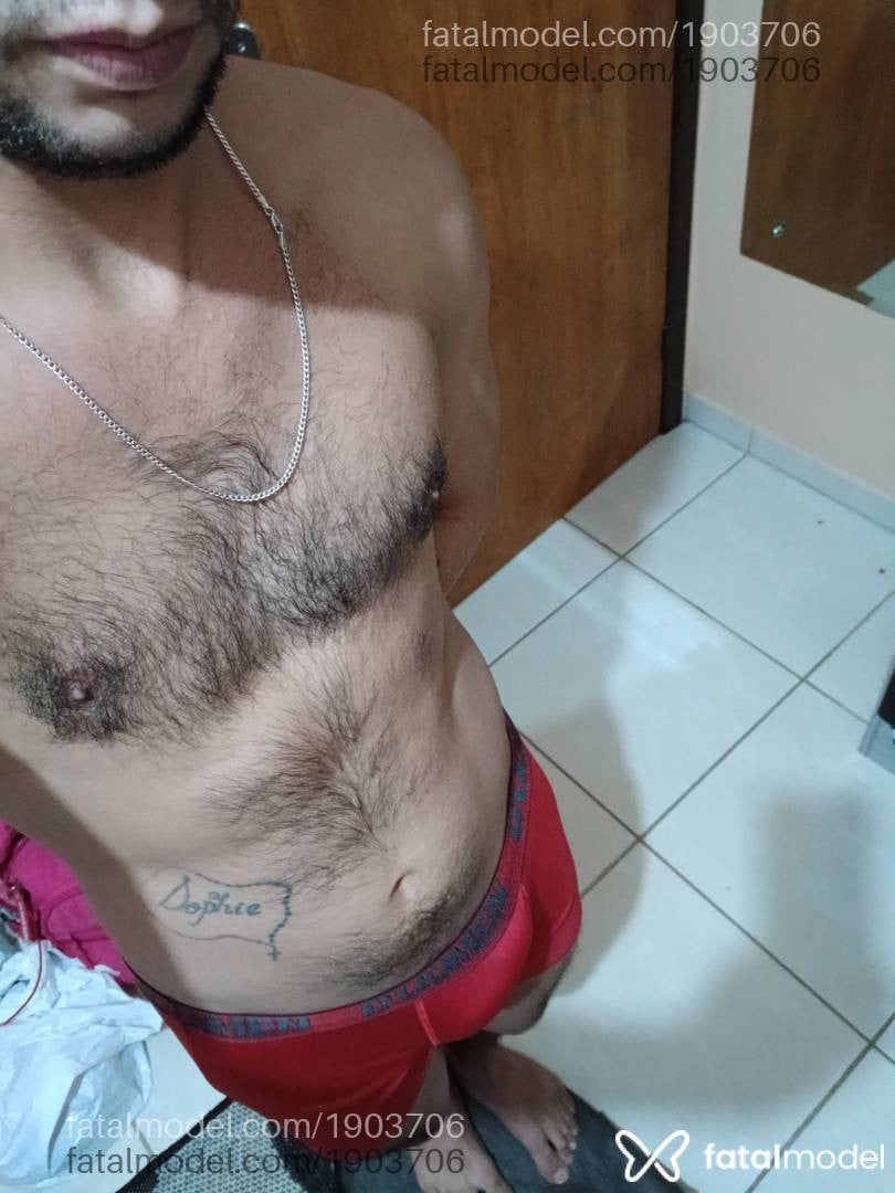 Acompanhante homem com cabelo castanho de olhos castanhos em São Bento do Sul Acompanhante homem com cabelo castanho de olhos castanhos em São Bento do Sul - Henroquemoreno