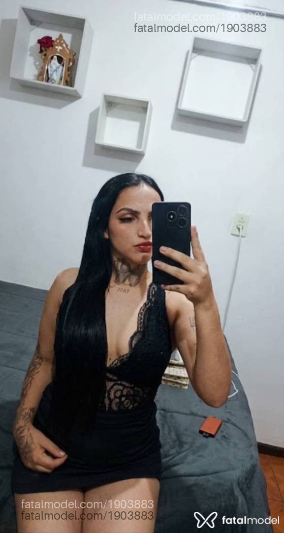 Acompanhante mulher com cabelo castanho de olhos castanhos - Ana
