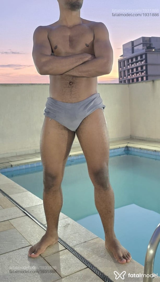 Acompanhante homem morena (o) de olhos pretos em São Paulo Acompanhante homem morena (o) de olhos pretos em São Paulo - Max silva