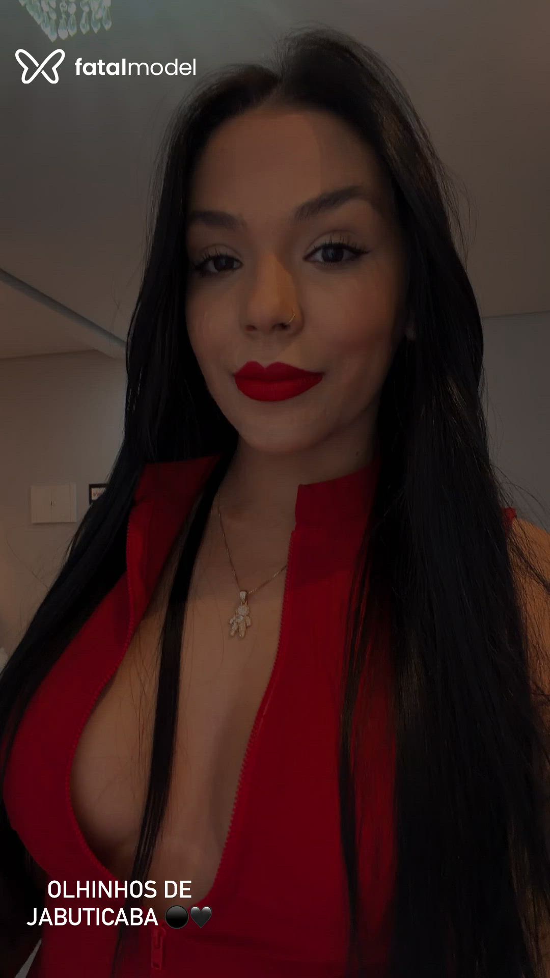 Acompanhante mulher morena (o) de olhos pretos - Maitê Acompanhante mulher morena (o) de olhos pretos - Maitê