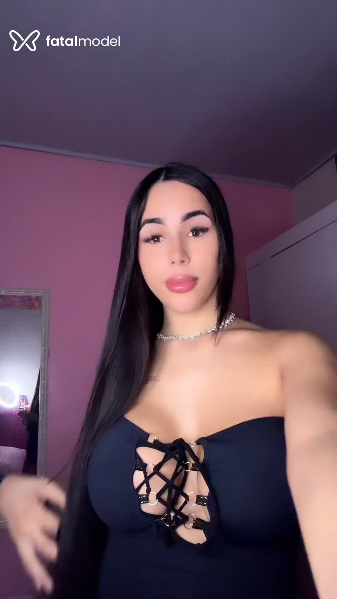 Acompanhante mulher trans morena (o) de olhos castanhos - Mariavilla