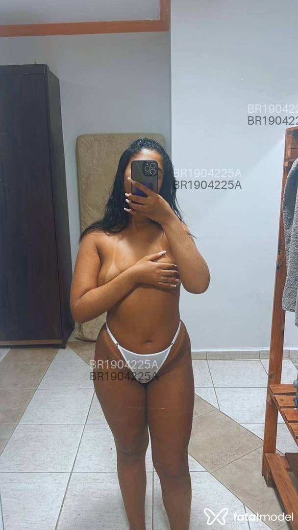 Acompanhante mulher morena (o) de olhos castanhos em Uberaba - Nina santos