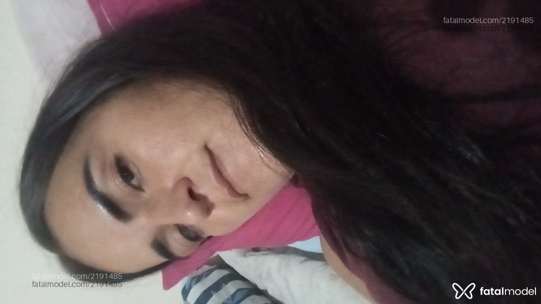 Acompanhante mulher morena (o) de olhos castanhos em Tijucas Acompanhante mulher morena (o) de olhos castanhos em Tijucas - Nari
