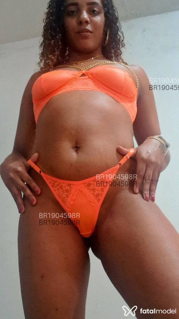Acompanhante mulher com cabelo castanho de olhos castanhos em Itabira Acompanhante mulher com cabelo castanho de olhos castanhos em Itabira - Rafaella