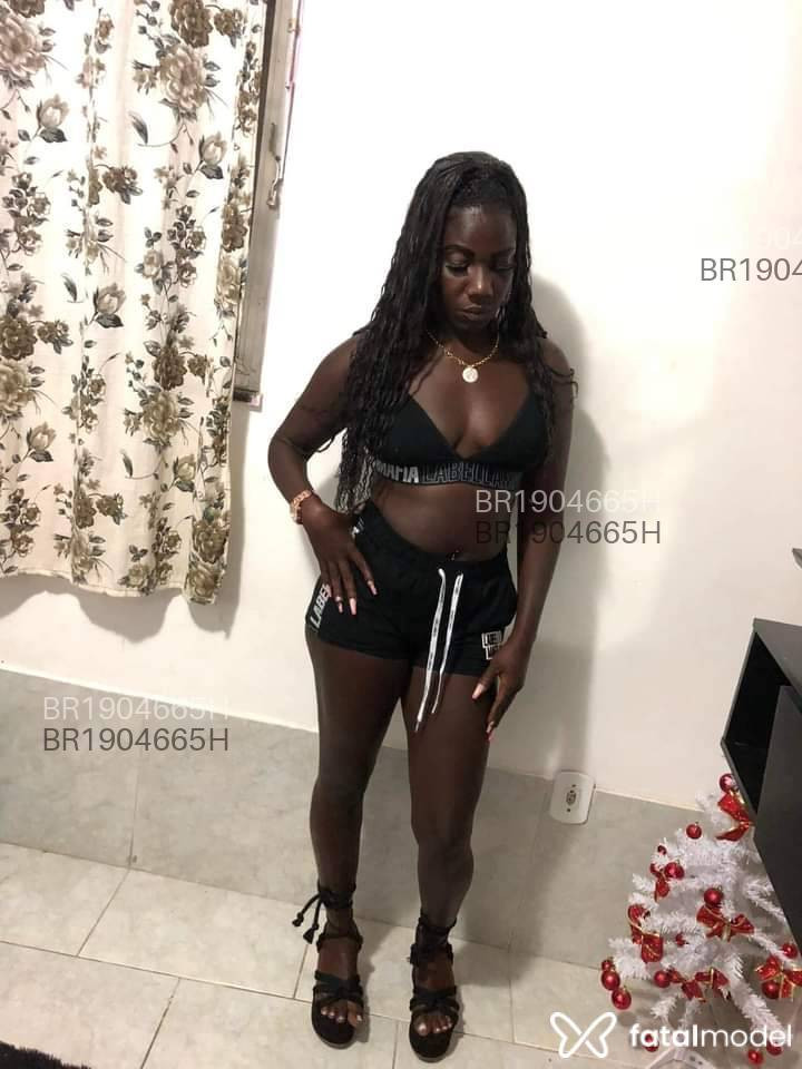 Acompanhante mulher morena (o) de olhos pretos em Rio de Janeiro - Karol