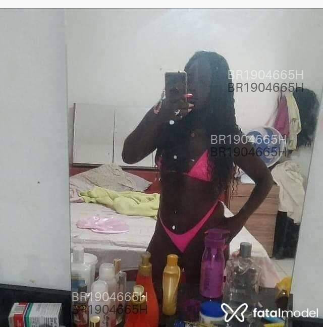 Acompanhante mulher morena (o) de olhos pretos em Rio de Janeiro - Karol