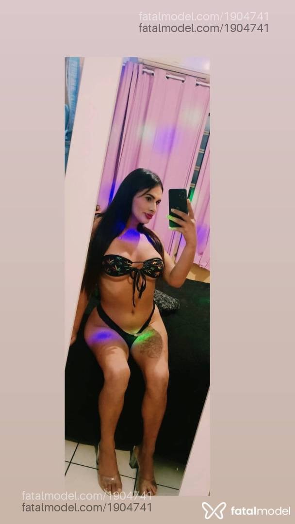 Acompanhante mulher trans morena (o) de olhos castanhos em Canoas - Yasmim Fox