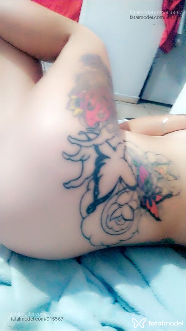 Acompanhante mulher morena (o) de olhos pretos em Virtual Acompanhante mulher morena (o) de olhos pretos em Virtual - Karol Mendes