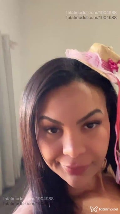 Acompanhante mulher com cabelo castanho de olhos castanhos em Juína - Lua Pimentel