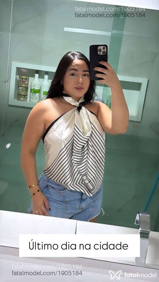 Acompanhante mulher com cabelo castanho de olhos castanhos - Gabriella Lopes