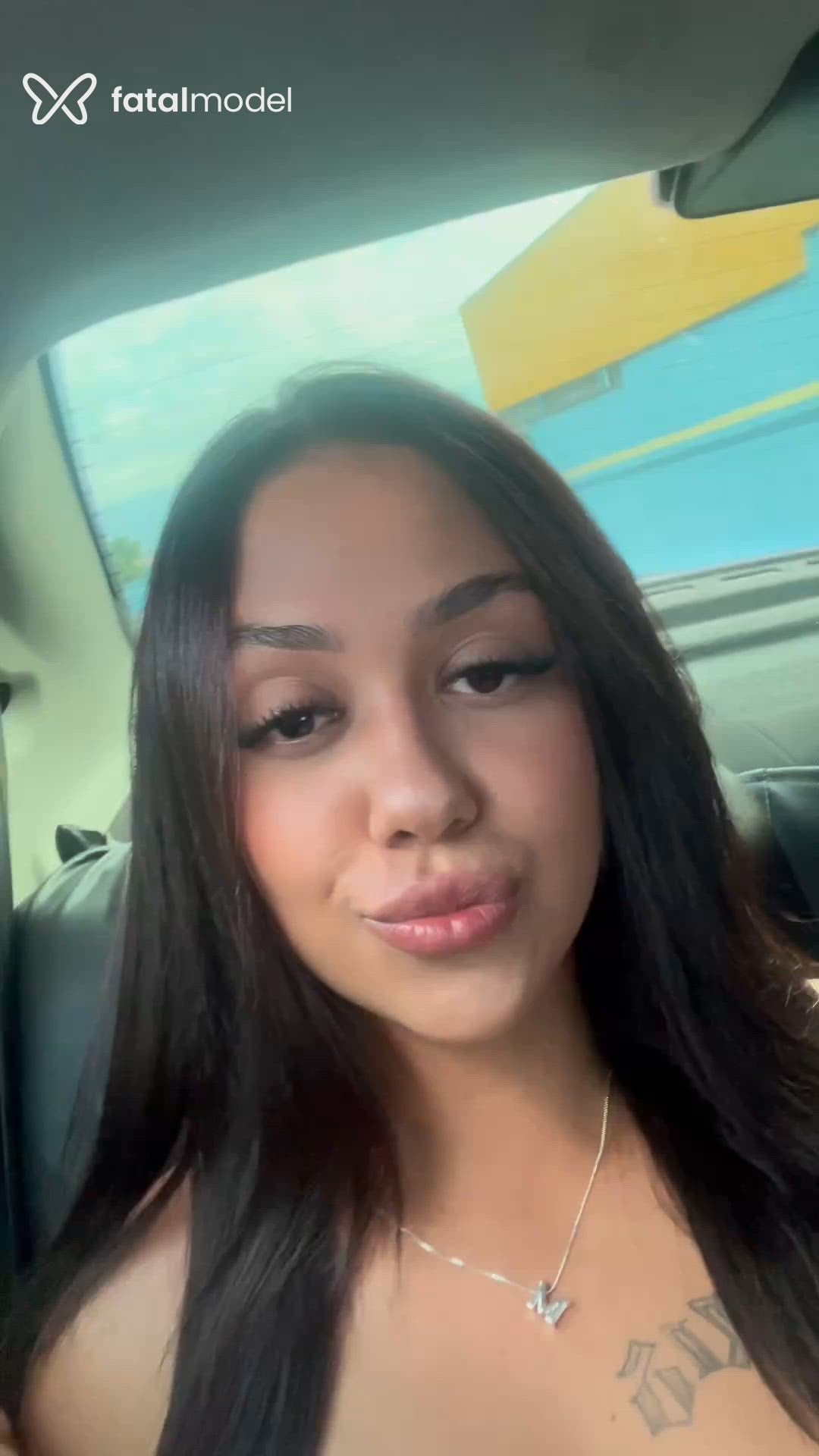 Acompanhante mulher com cabelo castanho de olhos castanhos - Melissa Acompanhante mulher com cabelo castanho de olhos castanhos - Melissa