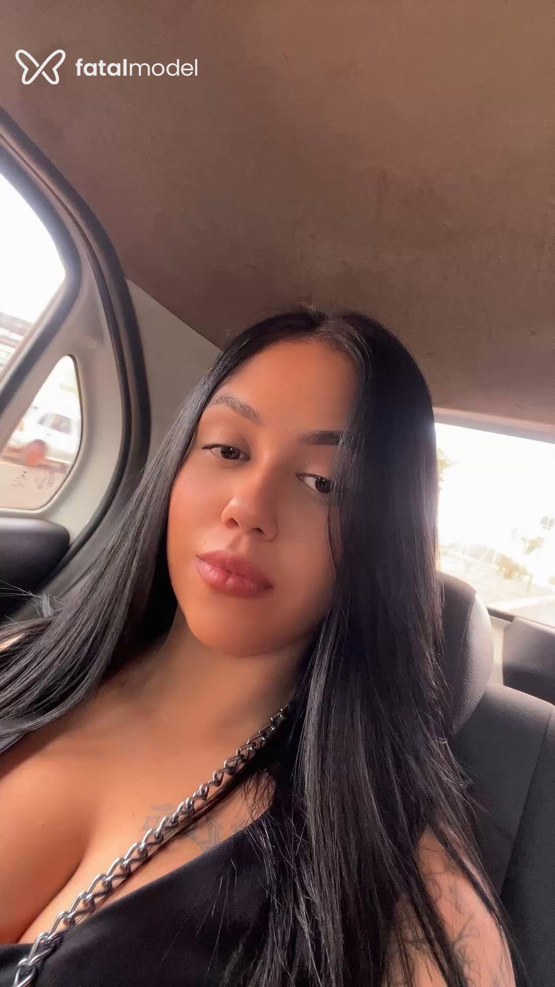 Acompanhante mulher com cabelo castanho de olhos castanhos - Melissa Acompanhante mulher com cabelo castanho de olhos castanhos - Melissa