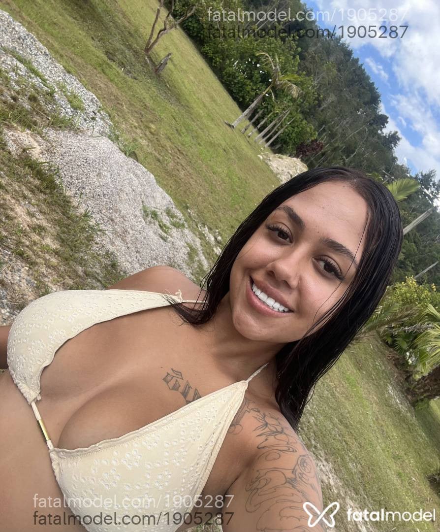 Acompanhante mulher com cabelo castanho de olhos castanhos em Rio Claro - Melissa