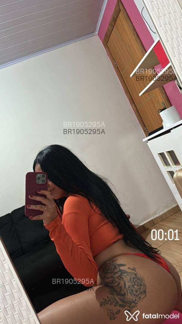 Acompanhante mulher morena (o) de olhos castanhos em Congonhas - Imola