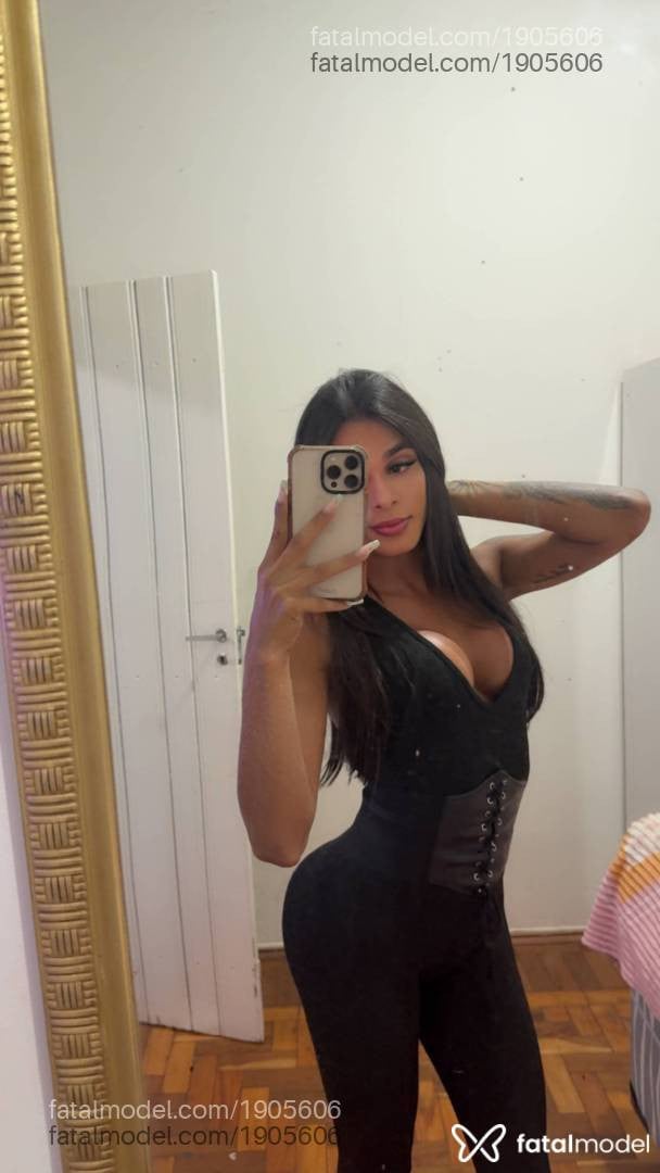 Acompanhante mulher trans morena (o) de olhos castanhos - Brenda Eloísa