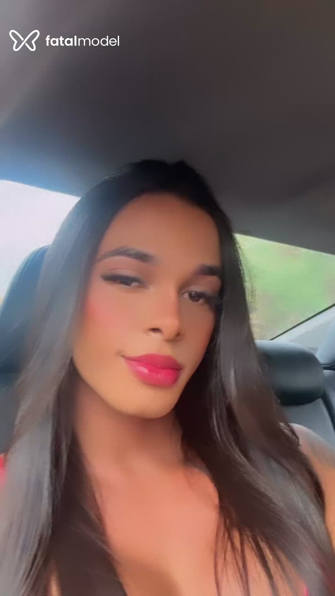 Acompanhante mulher trans morena (o) de olhos castanhos - Brenda Eloísa