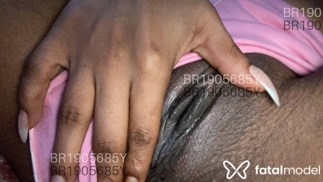 Acompanhante mulher com cabelo castanho de olhos pretos em Belo Horizonte - Moana