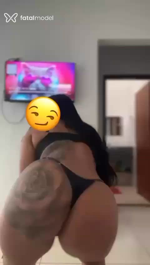 Acompanhante mulher morena (o) de olhos pretos - Brenda Almeida