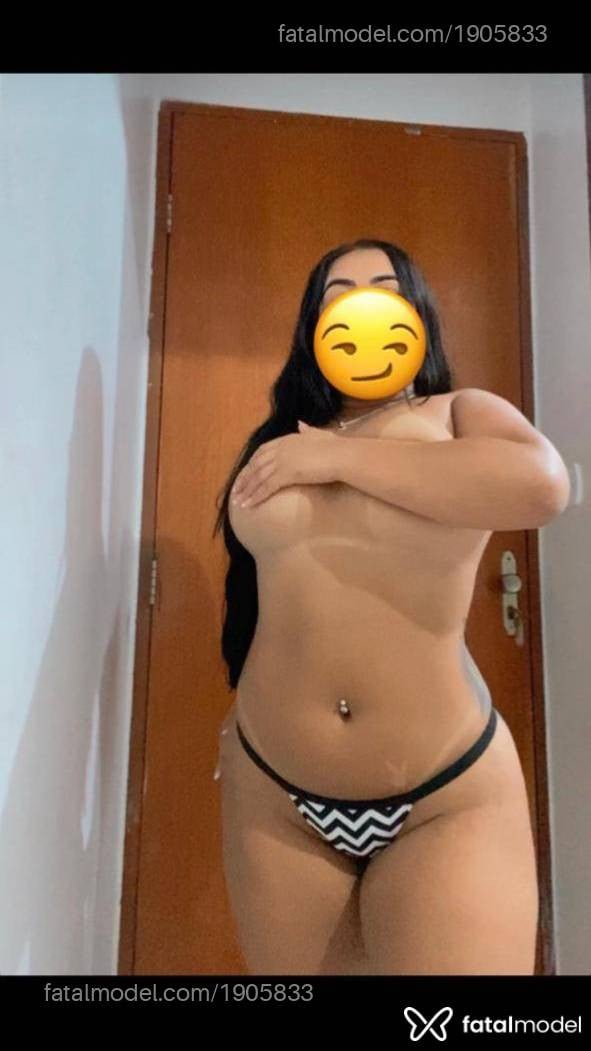 Acompanhante mulher morena (o) de olhos pretos - Brenda Almeida