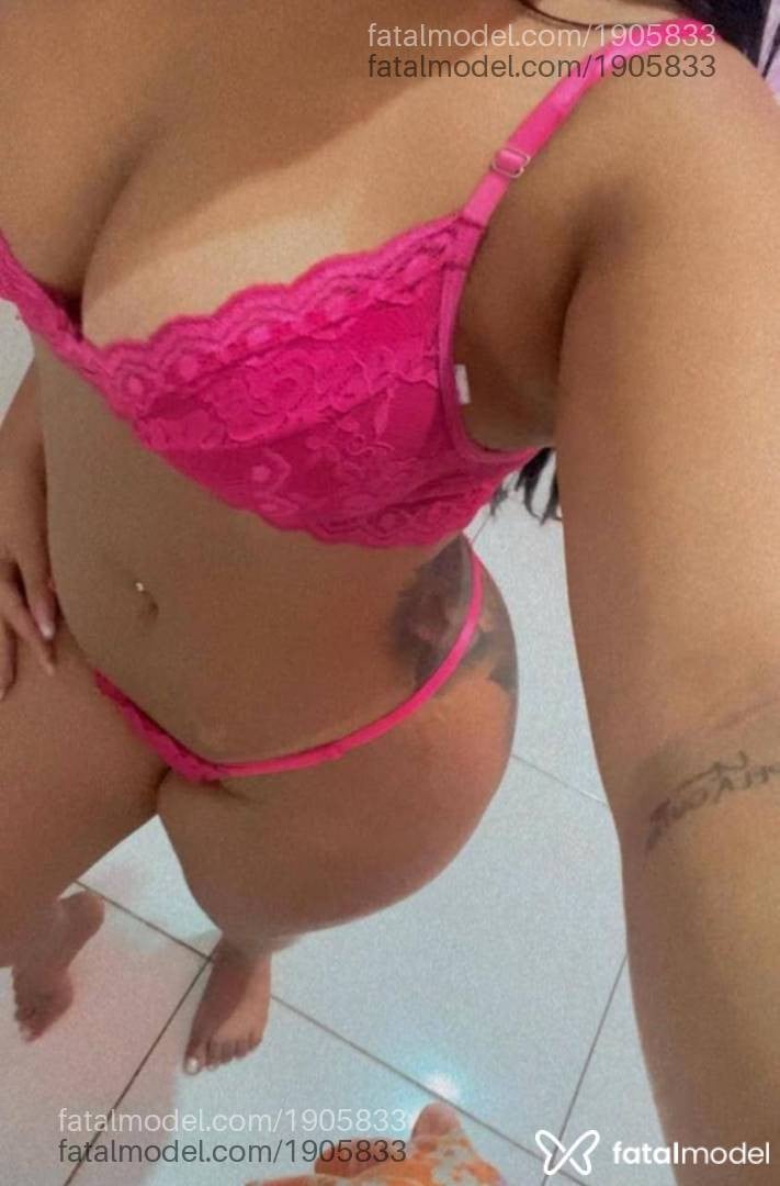 Acompanhante mulher morena (o) de olhos pretos - Brenda Almeida