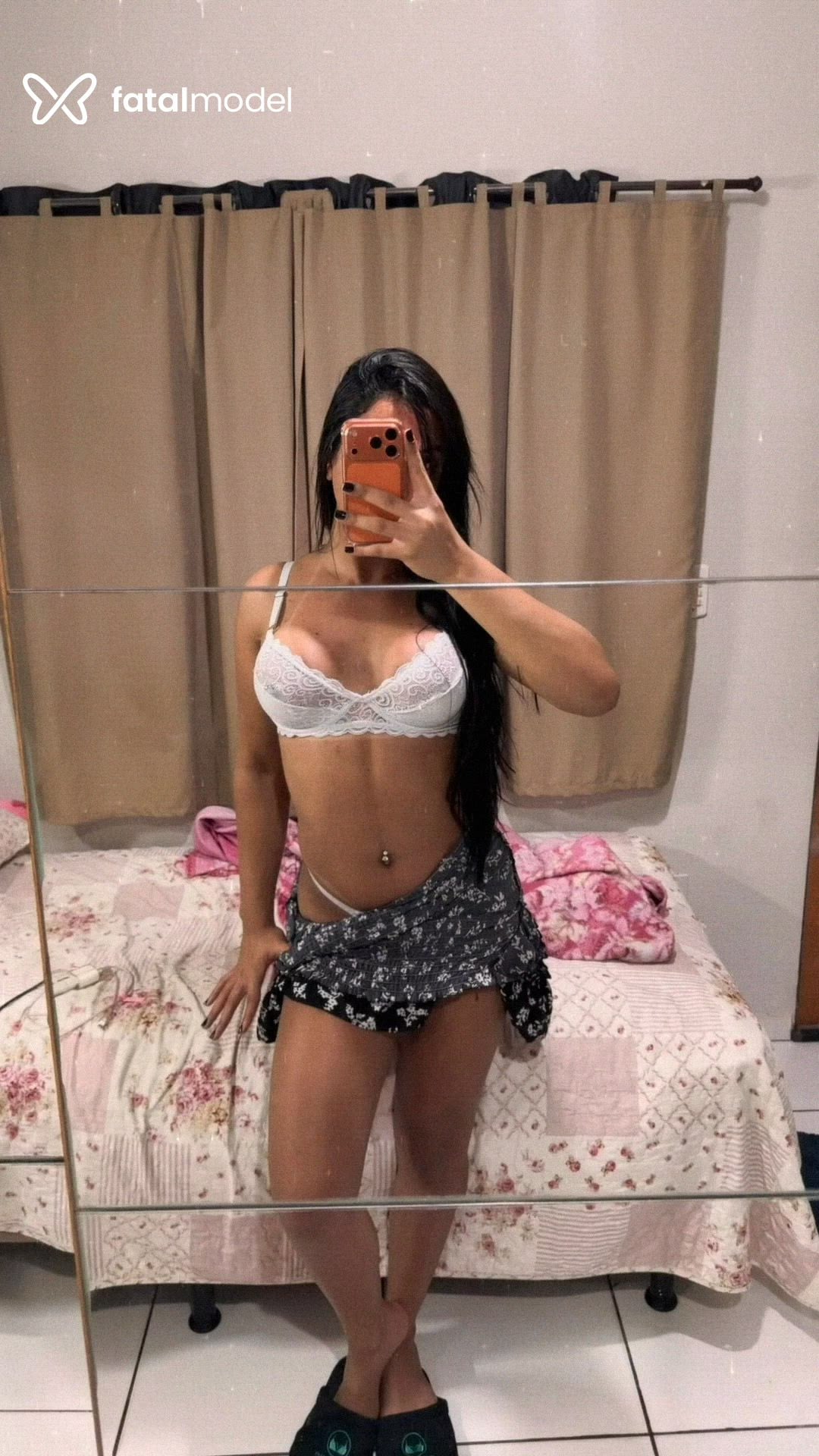 Acompanhante mulher trans morena (o) de olhos castanhos - Ayarla