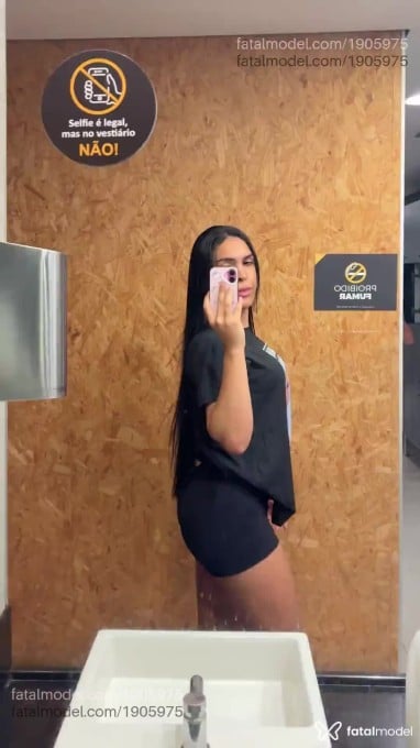 Acompanhante mulher trans morena (o) de olhos castanhos em Uberlândia Acompanhante mulher trans morena (o) de olhos castanhos em Uberlândia - Ayarla