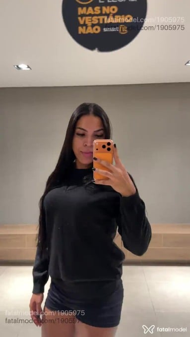 Acompanhante mulher trans morena (o) de olhos castanhos em Uberlândia Acompanhante mulher trans morena (o) de olhos castanhos em Uberlândia - Ayarla