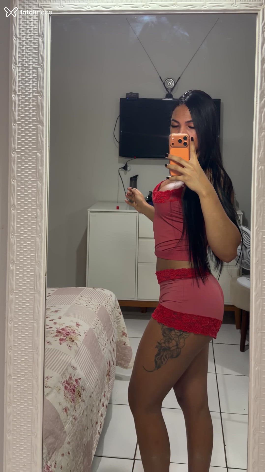 Acompanhante mulher trans morena (o) de olhos castanhos - Ayarla