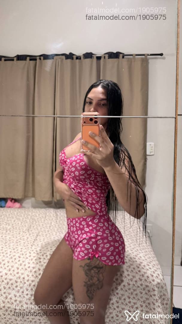 Acompanhante mulher trans morena (o) de olhos castanhos em Uberlândia Acompanhante mulher trans morena (o) de olhos castanhos em Uberlândia - Ayarla