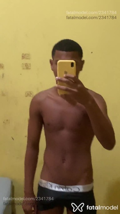 Acompanhante homem morena (o) de olhos castanhos em Rio de Janeiro - Arthur Gustavo