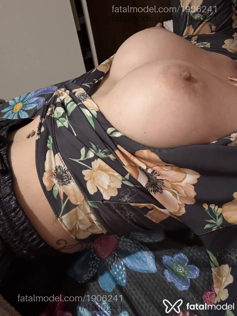 Acompanhante mulher loira (o) de olhos mel - Luiza loren