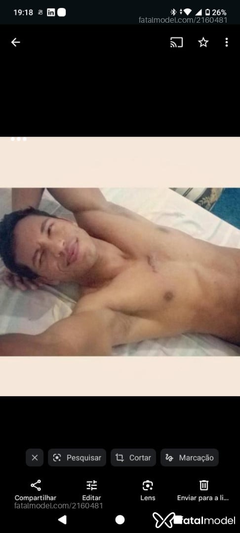 Acompanhante homem morena (o) de olhos pretos - Indio Acompanhante homem morena (o) de olhos pretos - Indio