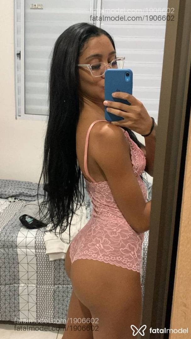 Acompanhante mulher com cabelo castanho de olhos castanhos - Natasha Santos