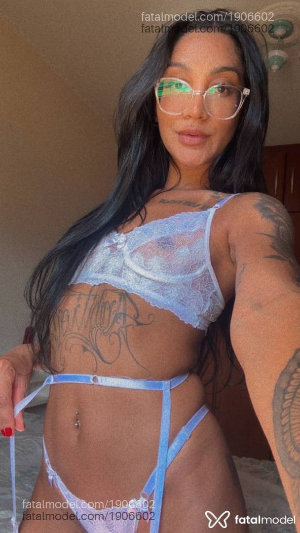 Acompanhante mulher com cabelo castanho de olhos castanhos - Natasha Santos