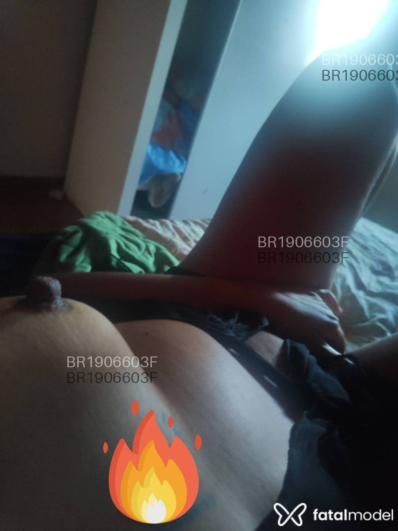 Acompanhante mulher com cabelo castanho de olhos castanhos em Rio das Ostras Acompanhante mulher com cabelo castanho de olhos castanhos em Rio das Ostras - Melissa