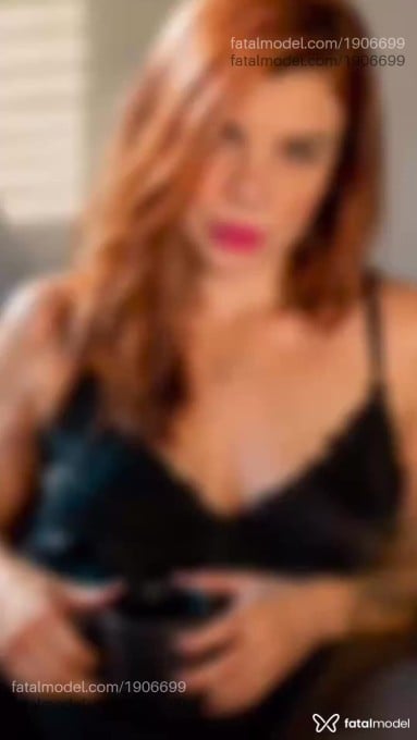 Acompanhante mulher ruiva (o) de olhos verdes em Criciúma - Victória Ferraz