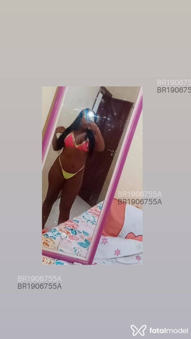 Acompanhante mulher morena (o) de olhos castanhos em Nova Serrana - Rayssa