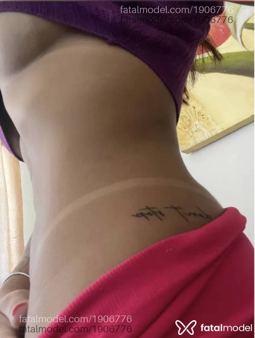 Acompanhante mulher morena (o) de olhos mel - Bella