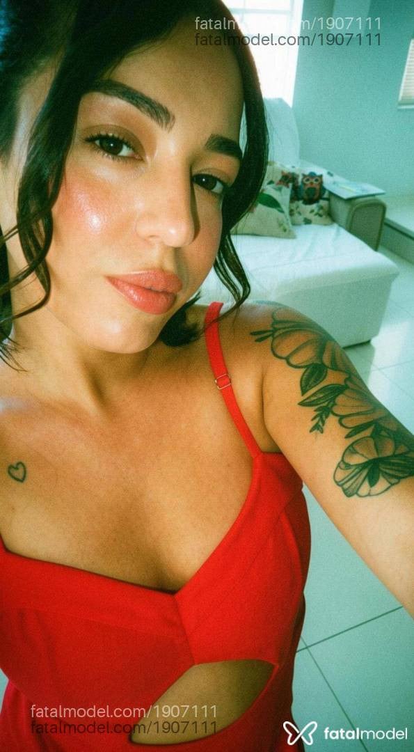 Acompanhante mulher morena (o) de olhos castanhos em Campo Mourão - Mirella