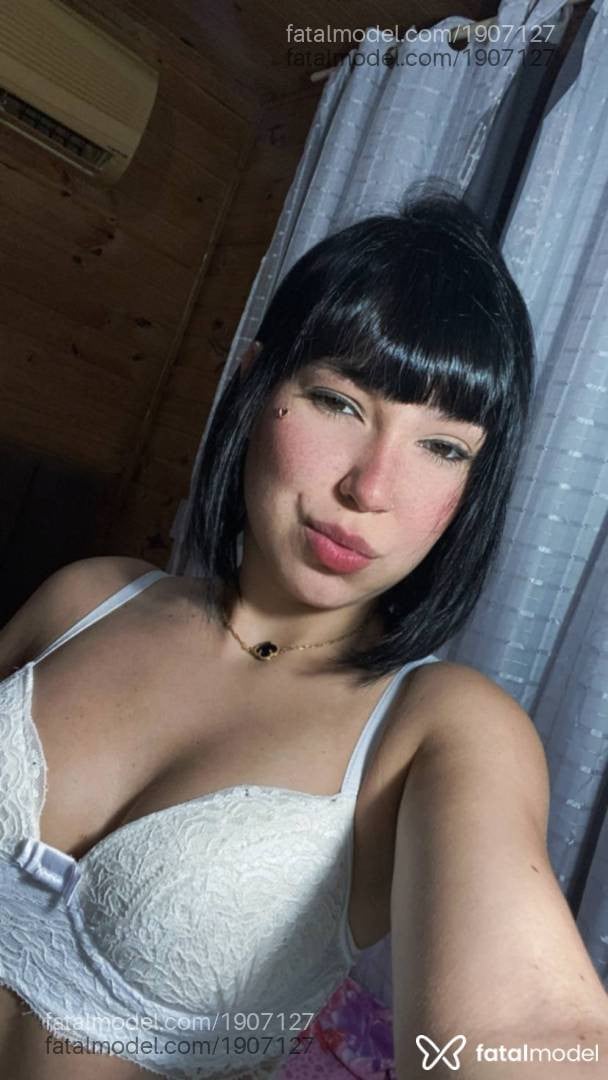 Acompanhante mulher morena (o) de olhos castanhos em Balneário Camboriú Acompanhante mulher morena (o) de olhos castanhos em Balneário Camboriú - Gabrieli