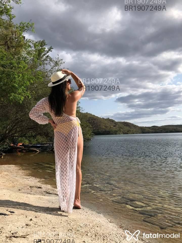 Acompanhante mulher trans com cabelo castanho de olhos castanhos - Lorena Acompanhante mulher trans com cabelo castanho de olhos castanhos - Lorena
