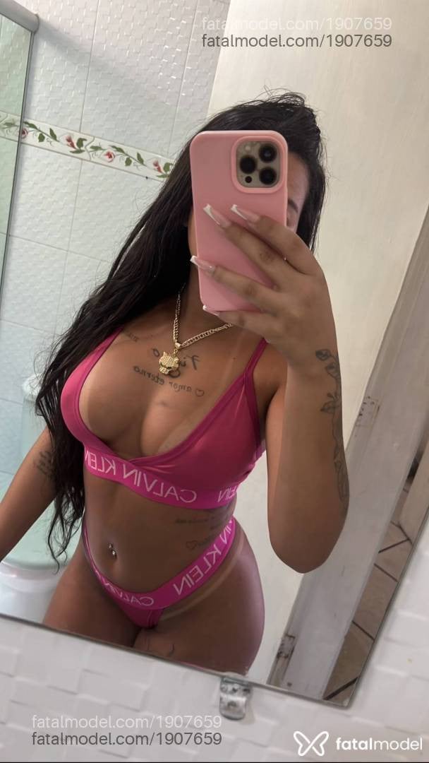 Acompanhante mulher morena (o) de olhos pretos - Nicoly
